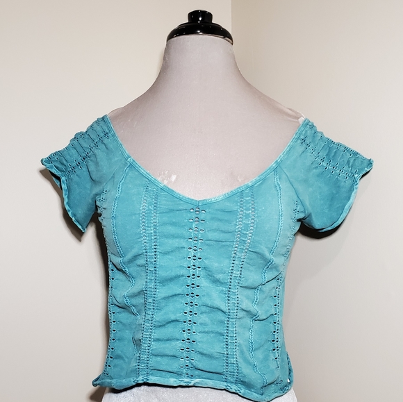 Free People Tops - Free People Movement Stretch Crop Top Teal Cut Out